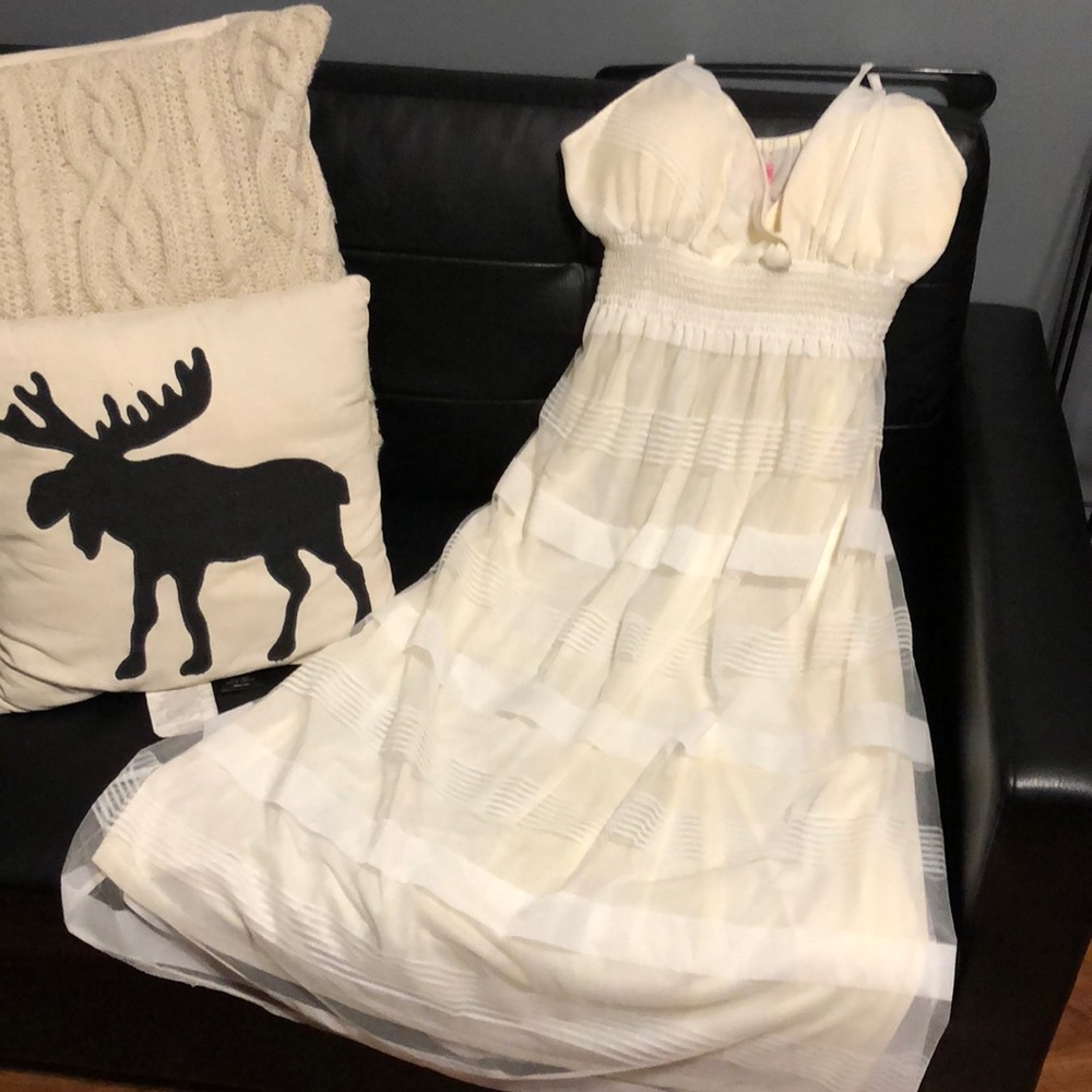 Beige dress